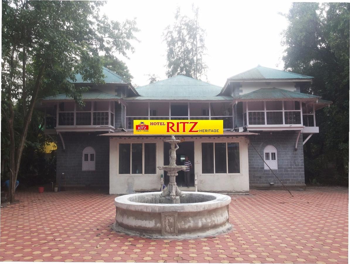 Oyo 11395 Hotel Ritz Heritage Lonavala Kültér fotó