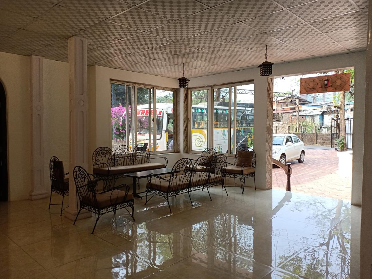 Oyo 11395 Hotel Ritz Heritage Lonavala Kültér fotó