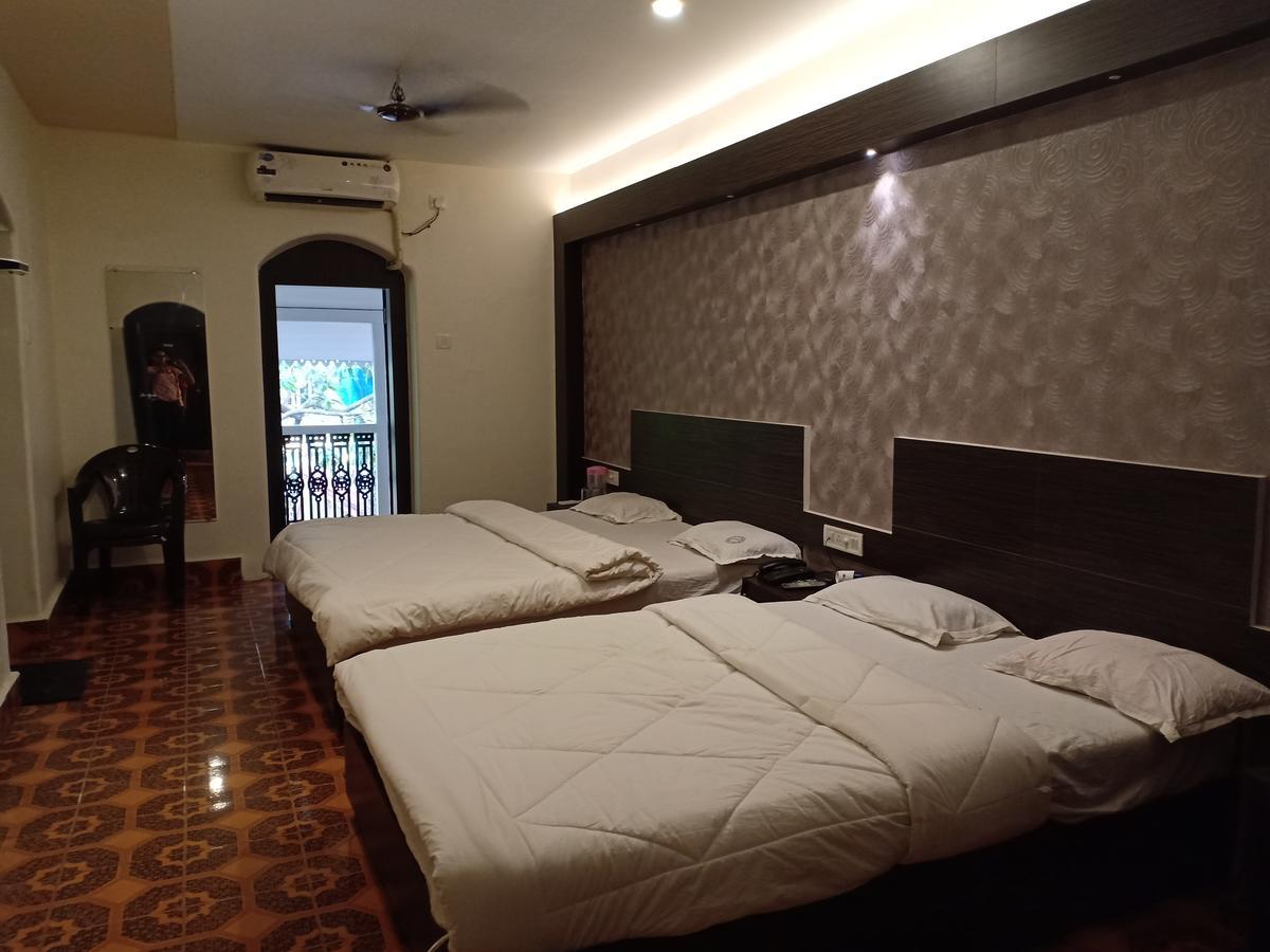 Oyo 11395 Hotel Ritz Heritage Lonavala Kültér fotó