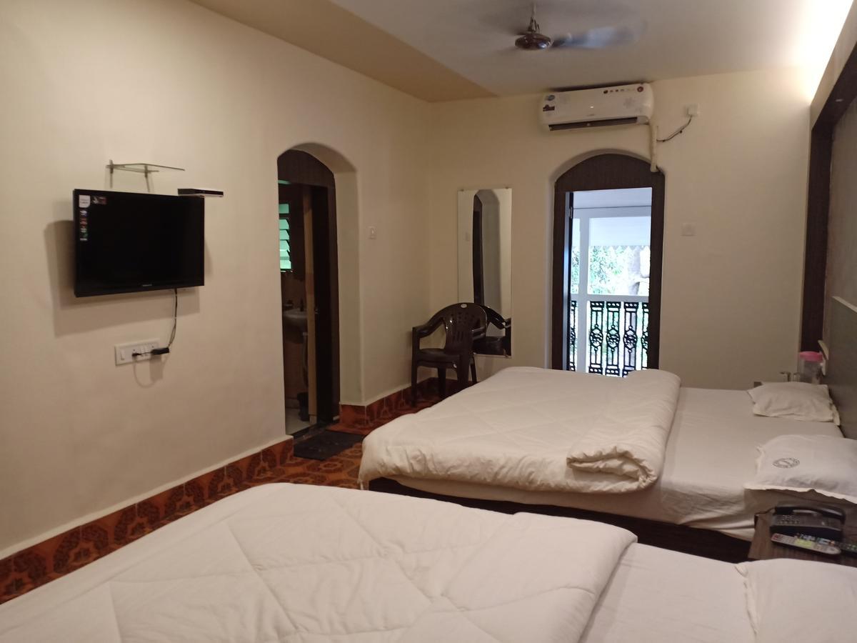 Oyo 11395 Hotel Ritz Heritage Lonavala Kültér fotó